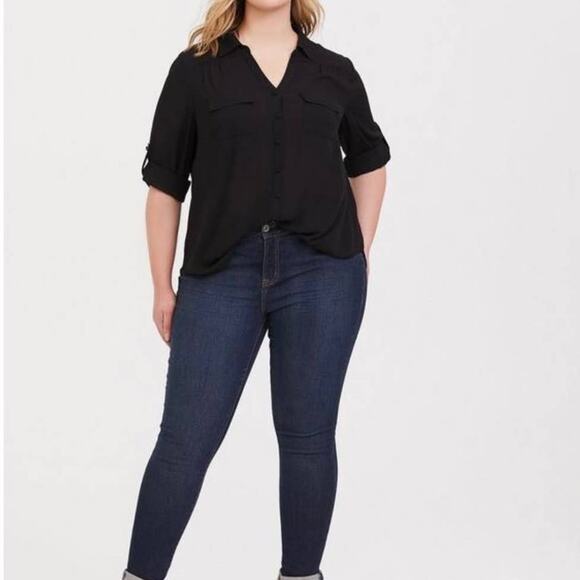 TORRID Georgette Button Down Pullover Black Blouse Sz 2 - Picture 2 of 11